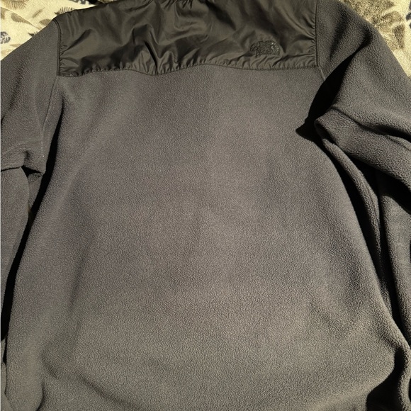 The north face women’s 1/4 zip candescent fleece sweater - Picture 2 of 5